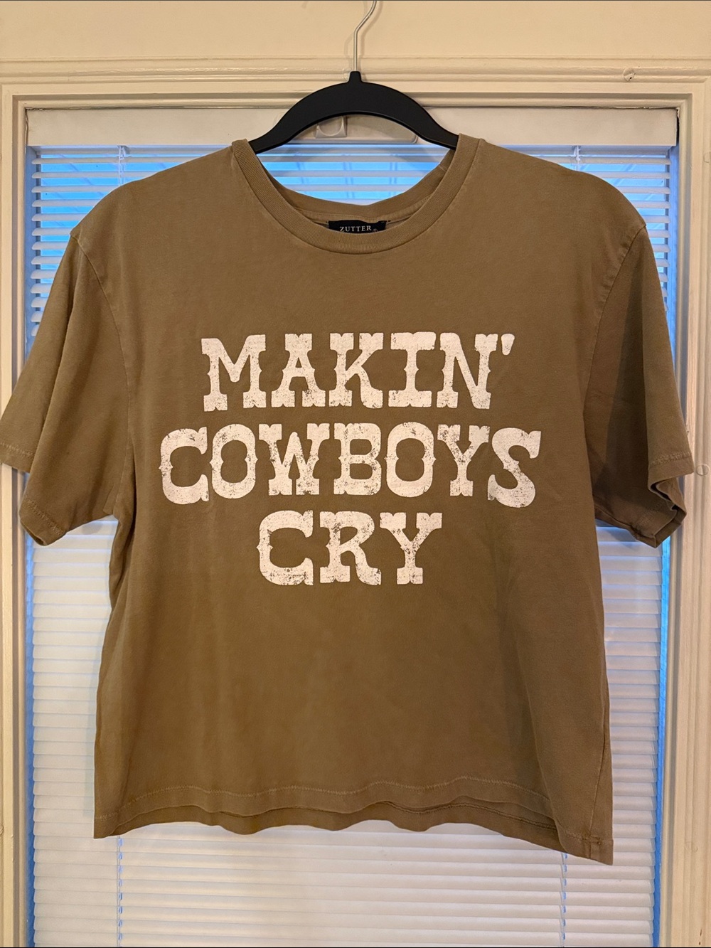 Zutter Makin' Cowboys Cry Short-Sleeve Crop Tee - Brown